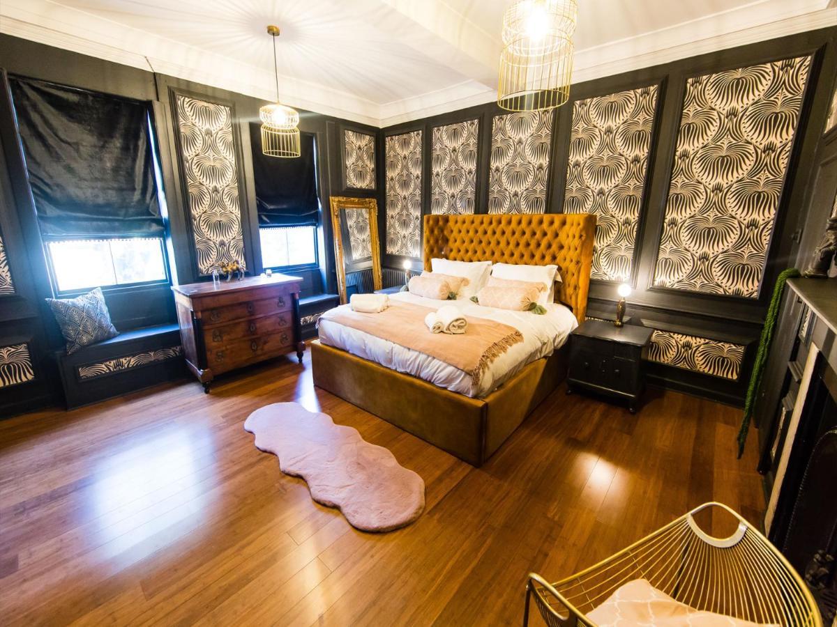 Maison Parfaite Yo1 - Exquisite 400 Year Old, City Centre Townhouse Йорк Екстер'єр фото